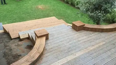 installation de terrasse bois à Orgères - image 2
